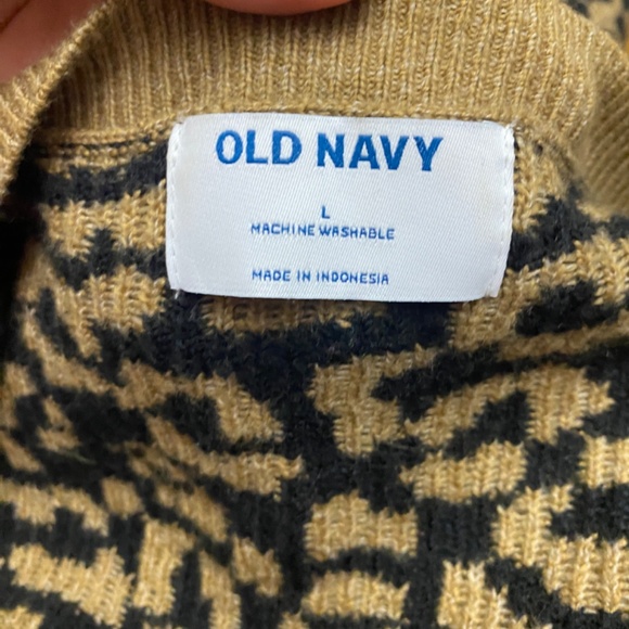 Old Navy Animal Print Sweater Dress - Picture 6 of 10